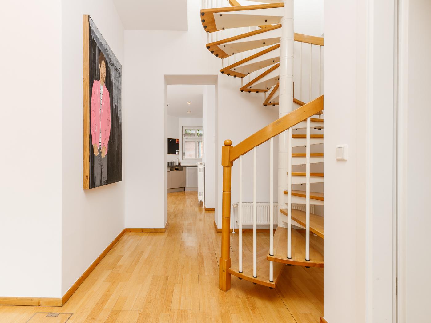 Eingangsbereich mit Zugang zum Aufdach Eingangsbereich mit Zugang zum Aufdach