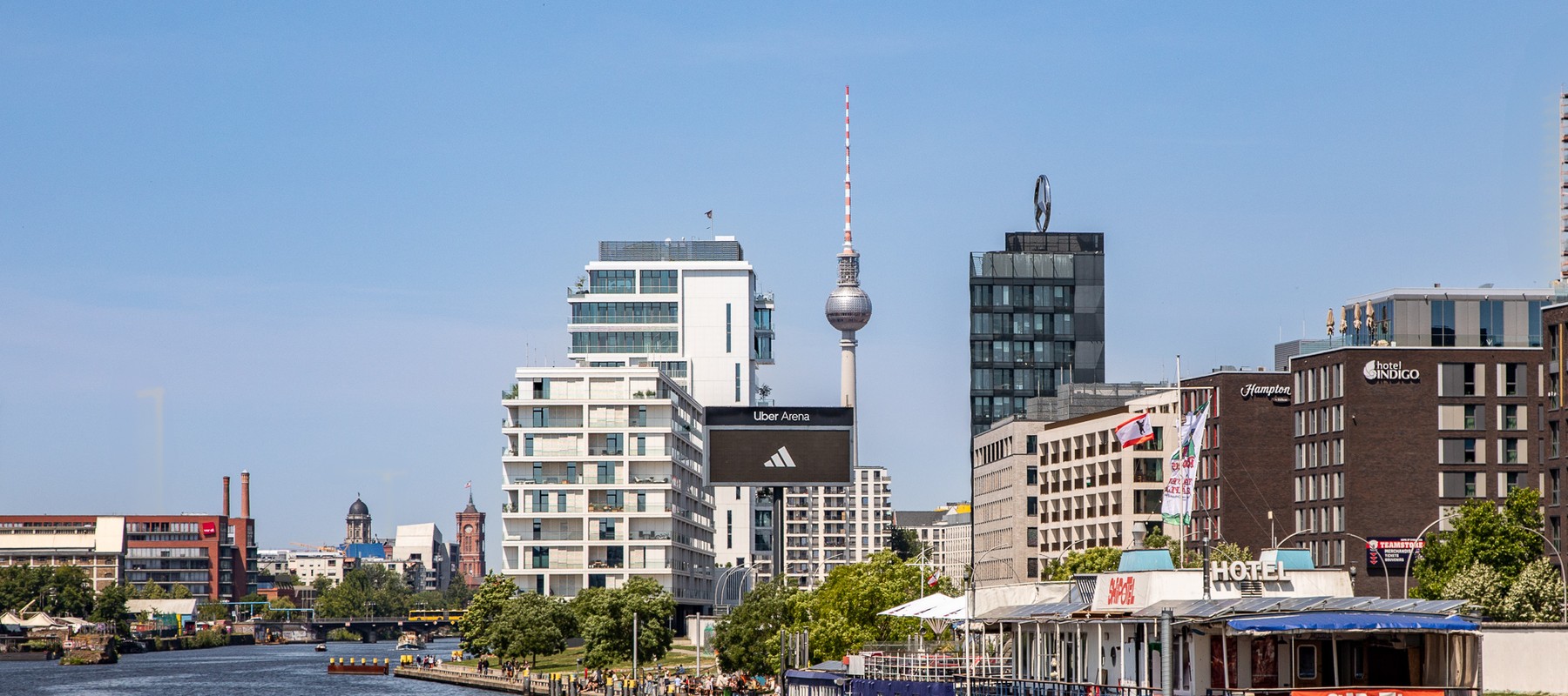 Ansicht der Spree von der nahegelegenen Oberbaumbrücke Ansicht der Spree von der nahegelegenen Oberbaumbrücke