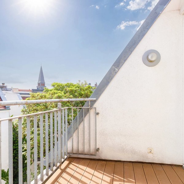 Balkon Dachgeschoss Fernblick Holzbelag