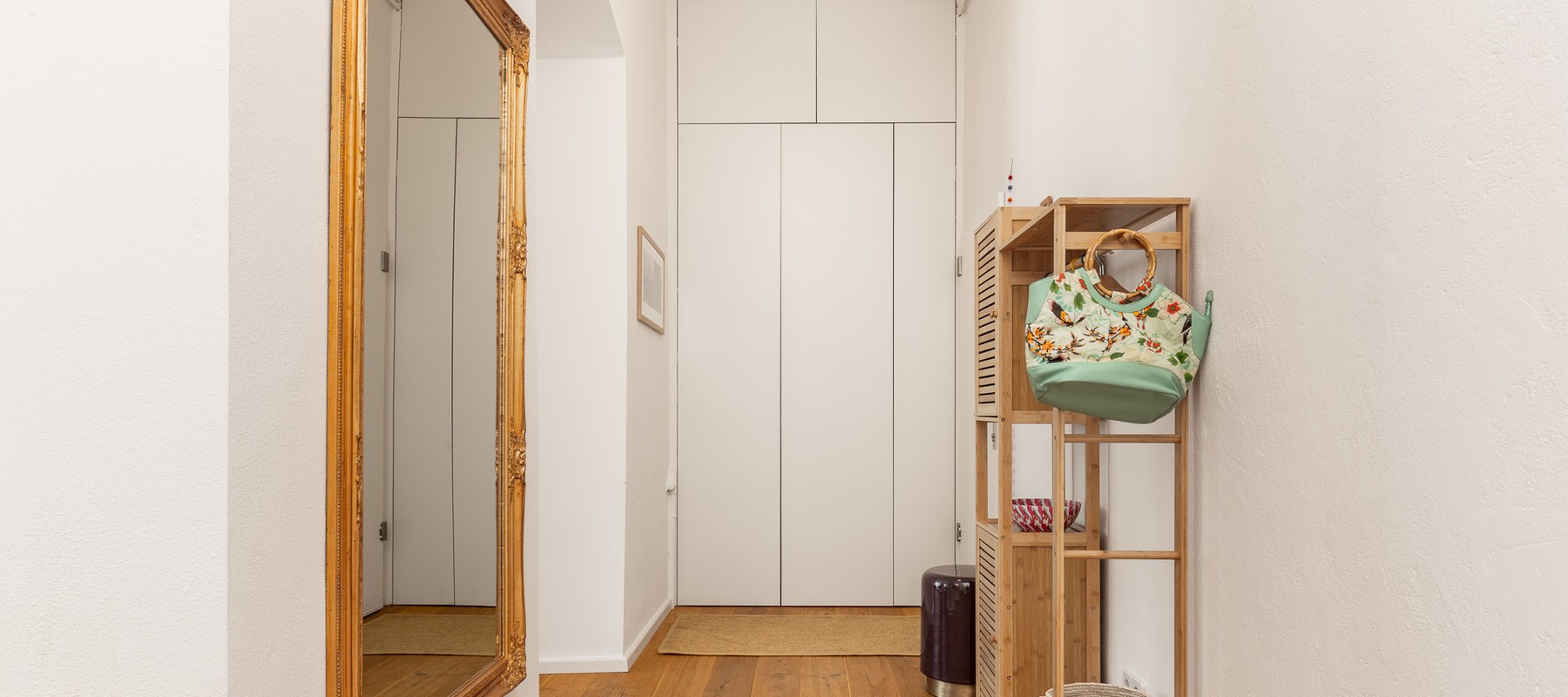 Flurbereich mit Garderobe Flurbereich mit Garderobe