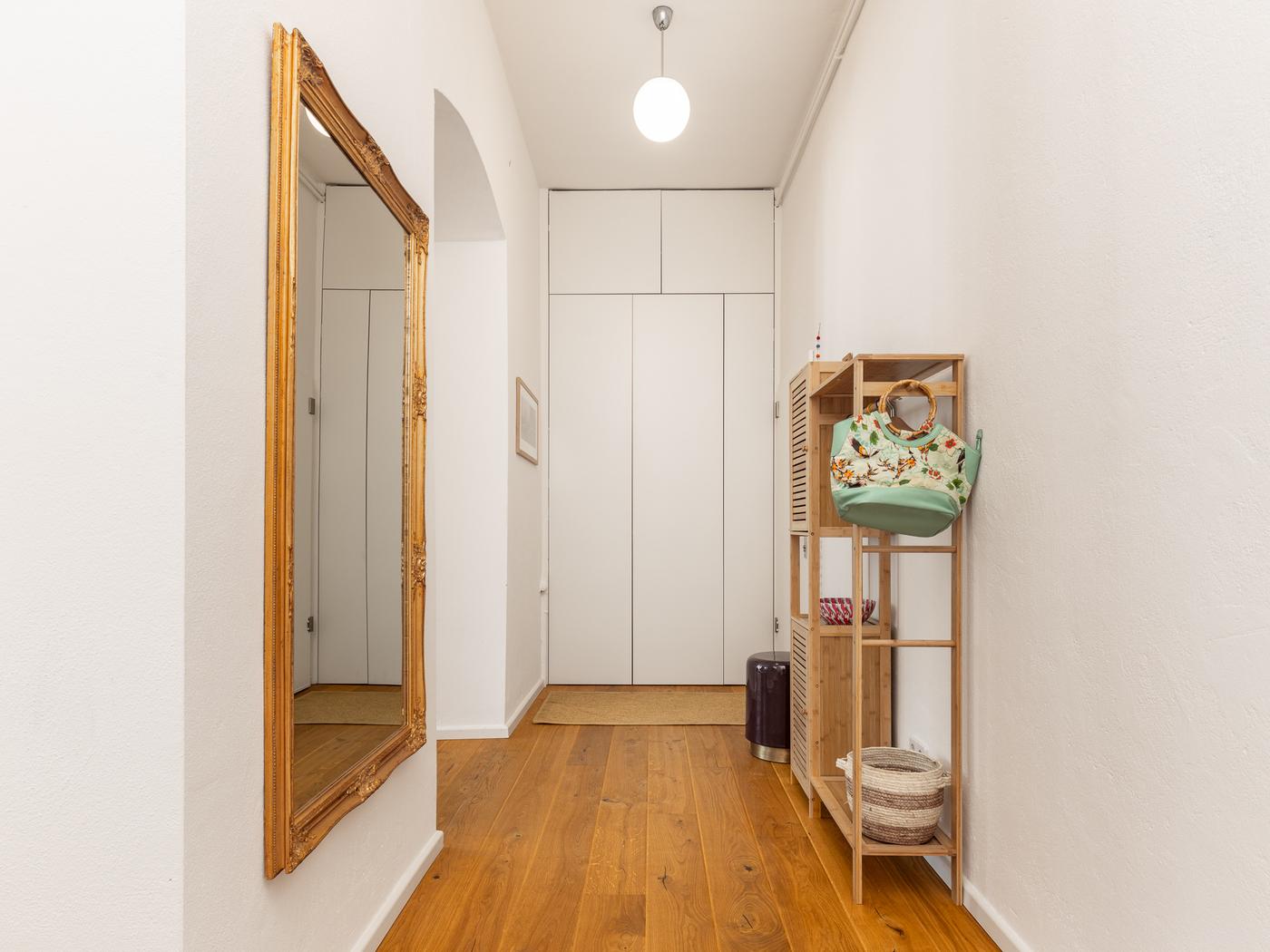 Flurbereich mit Garderobe Flurbereich mit Garderobe