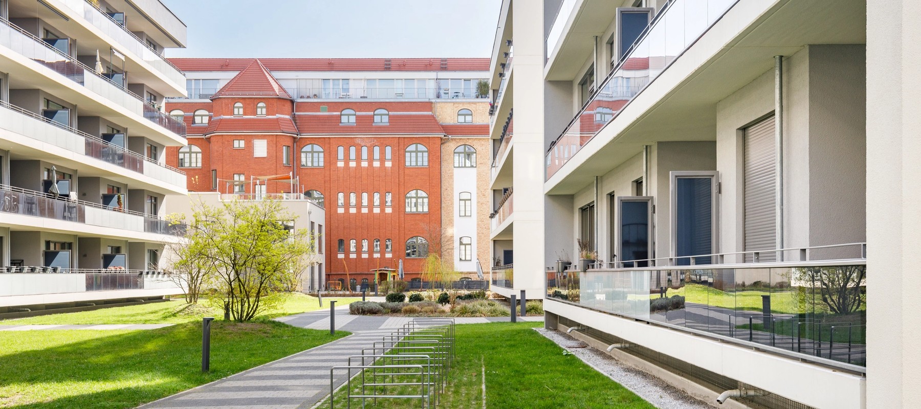 Begrünter Garten für die Gemeinschaft Begrünter Garten für die Gemeinschaft