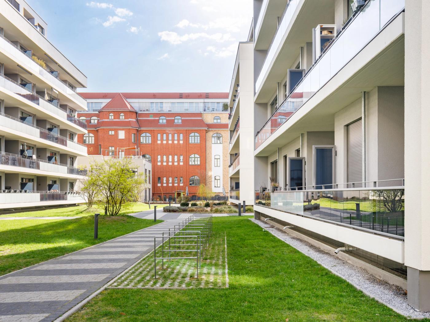 Begrünter Garten für die Gemeinschaft  Begrünter Garten für die Gemeinschaft