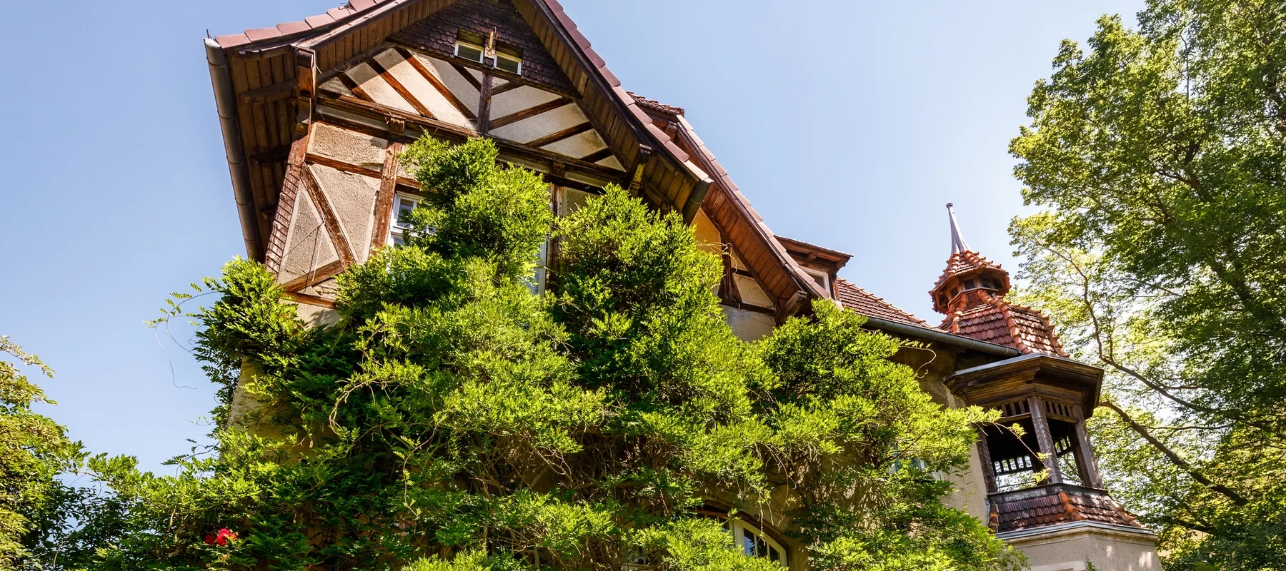 Traumhaftes Fachwerk-Haus in der Villenkolonie: Idyllisches Anwesen mit Baugrundstück & Ausbaupotenzial