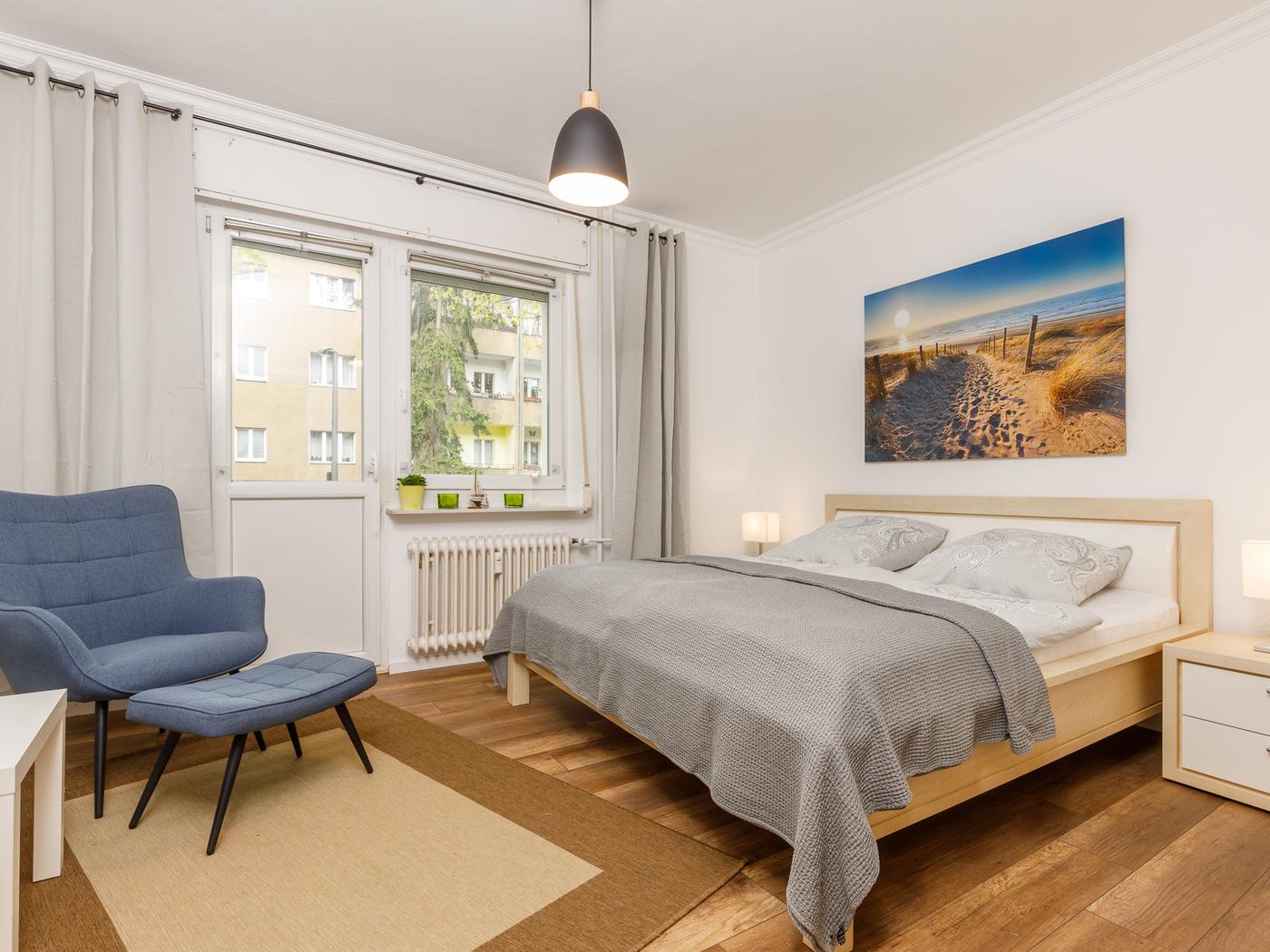 Großes Schlafzimmer mit Ankleidebereich Großes Schlafzimmer mit Ankleidebereich