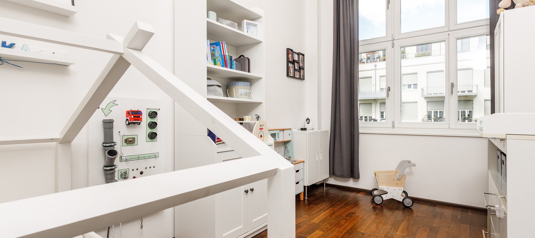 Separates Kinderzimmer mit viel Licht Separates Kinderzimmer mit viel Licht