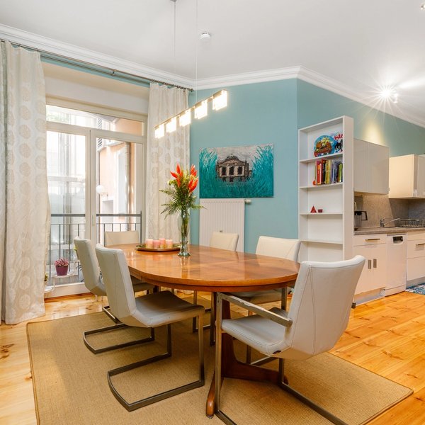 Essbereich Esstisch Balkonzugang Einbauküche