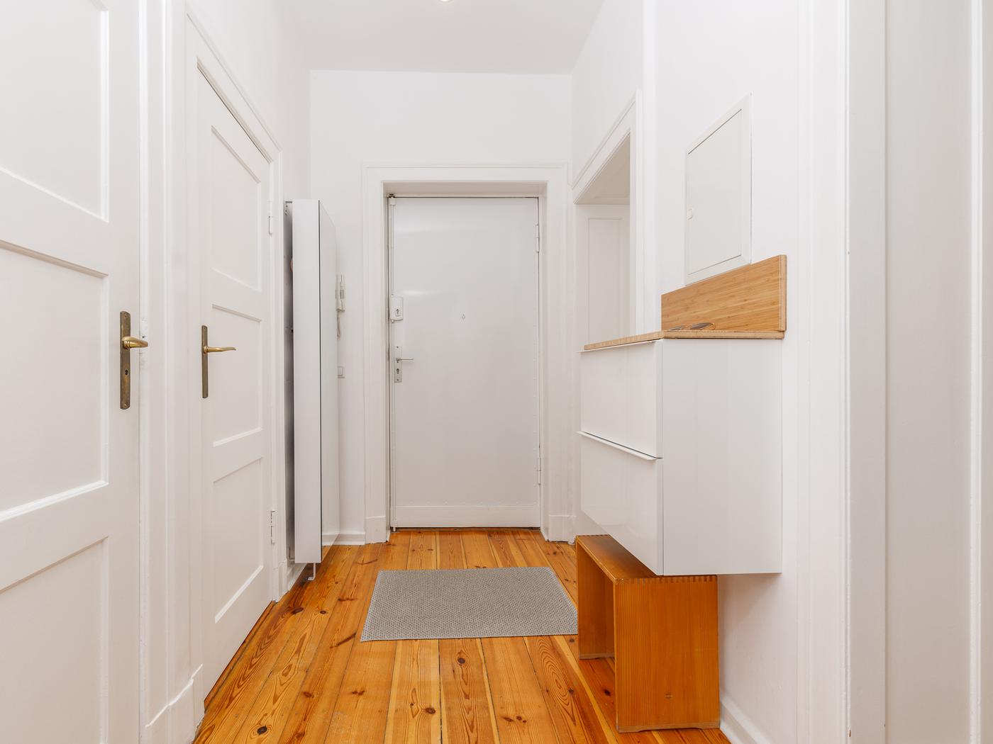 Flurbereich mit Schuhschrank Flurbereich mit Schuhschrank