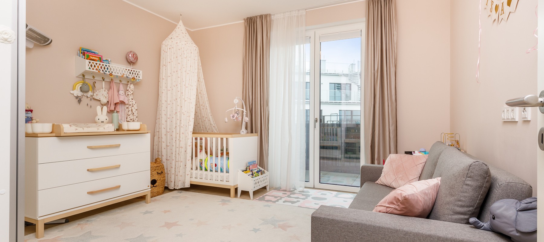 Kinderzimmer mit Terrassenzugang Kinderzimmer mit Terrassenzugang