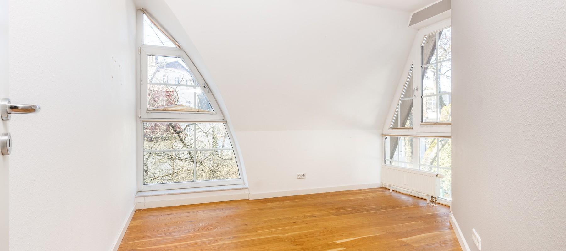 Additional guest bedroom Additional guest bedroom