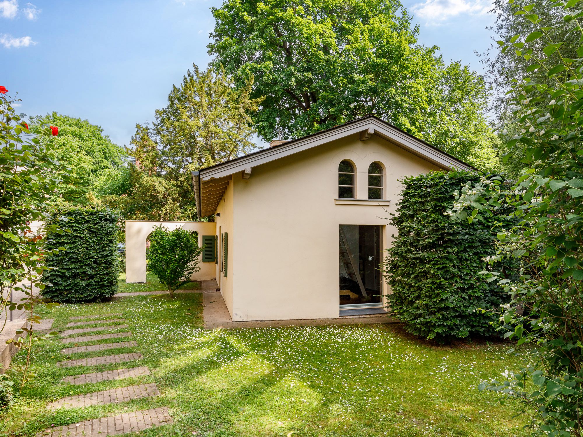 Charmante Remise im UNESCO-Weltkulturerbe: Kamin, Terrasse & idyllische Lage zwischen Jagdschloss Glienicke & Griebnitzsee