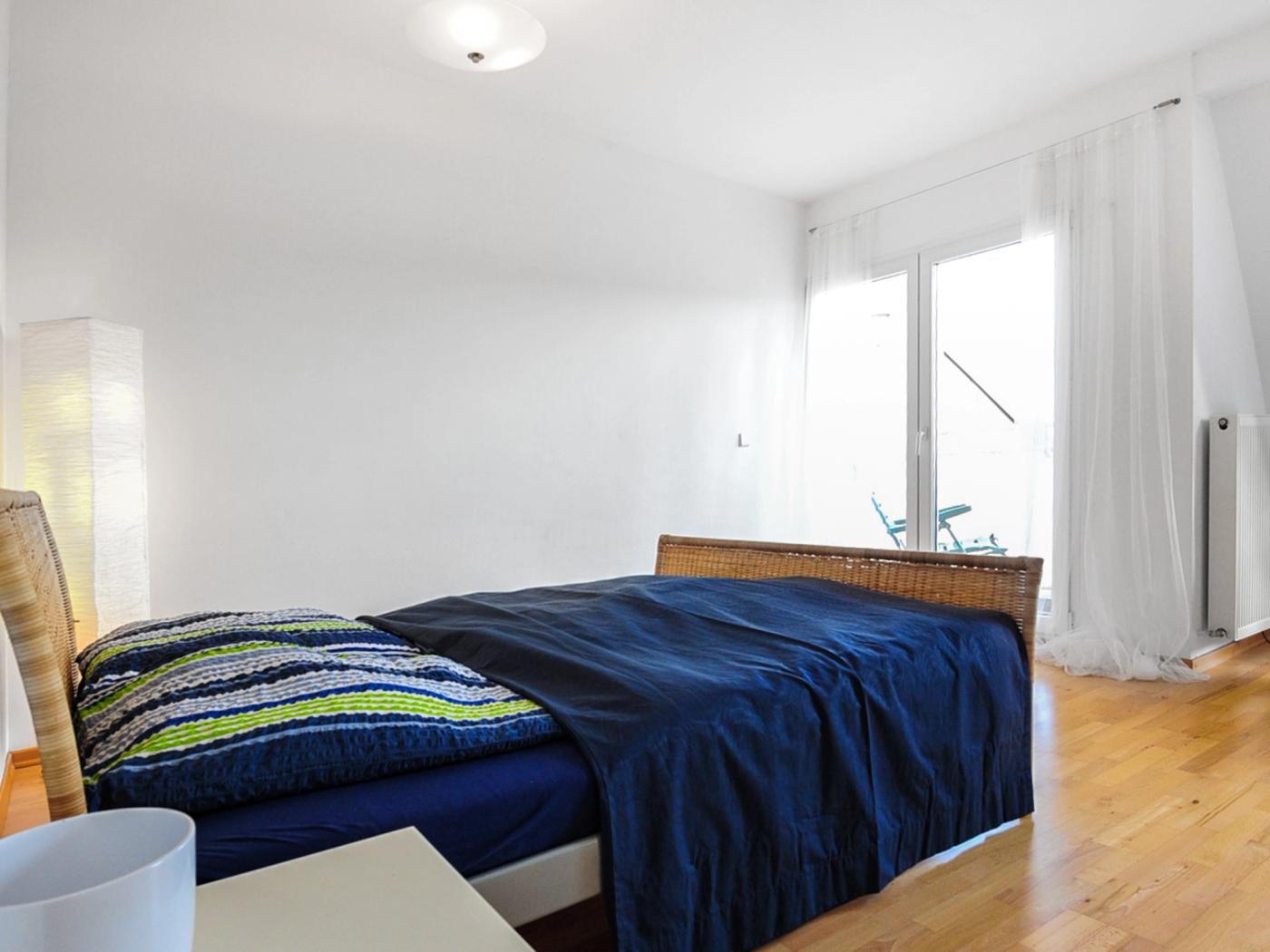 Schlafzimmer mit Zugang zur Terrasse  Schlafzimmer mit Zugang zur Terrasse