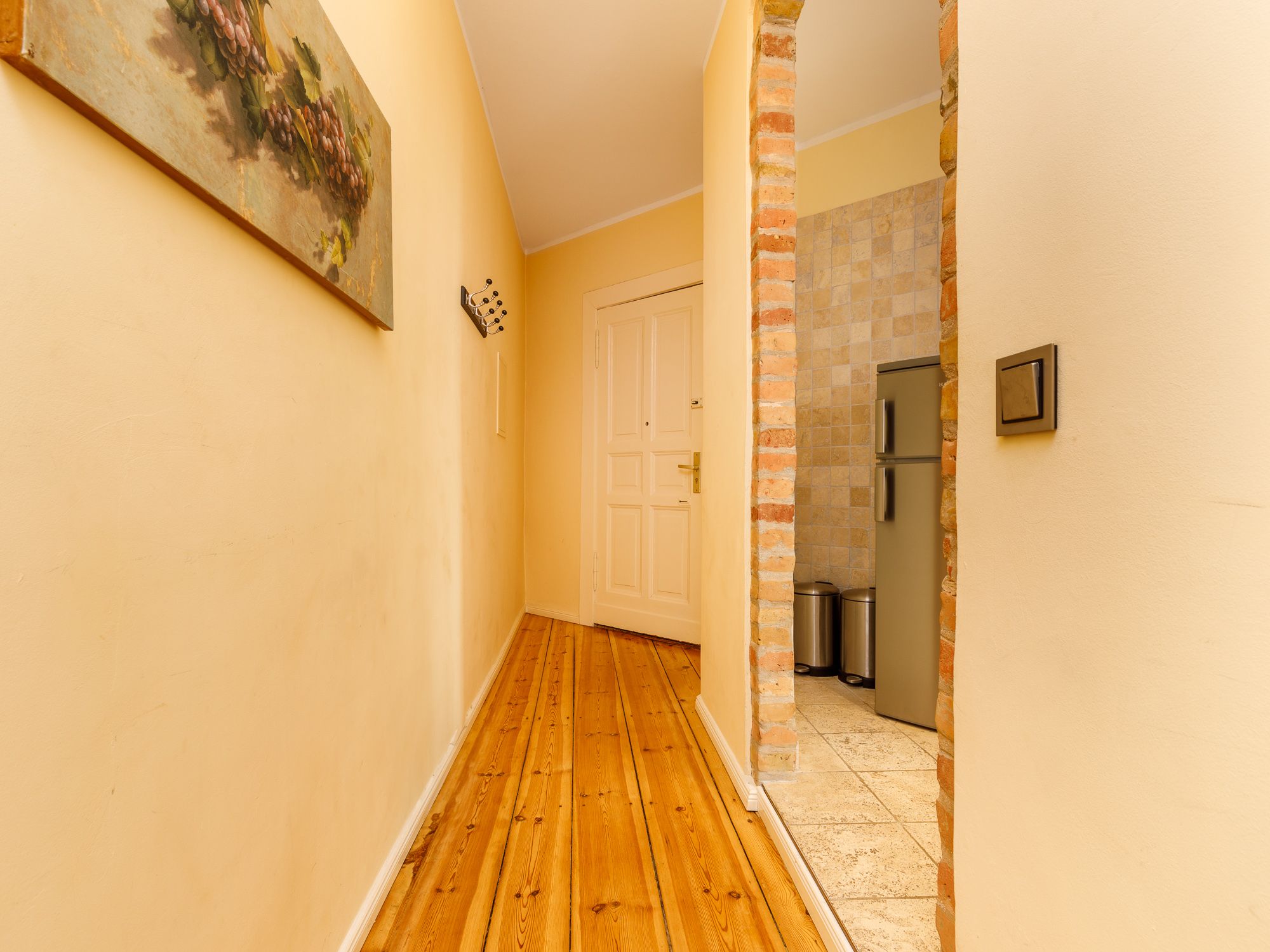 Eingangsbereich mit Dielenfußboden