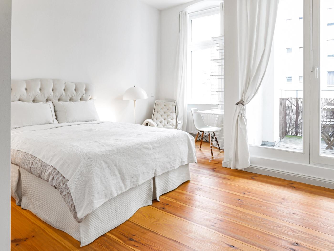 Schlafzimmer mit Balkonzugang Schlafzimmer mit Balkonzugang