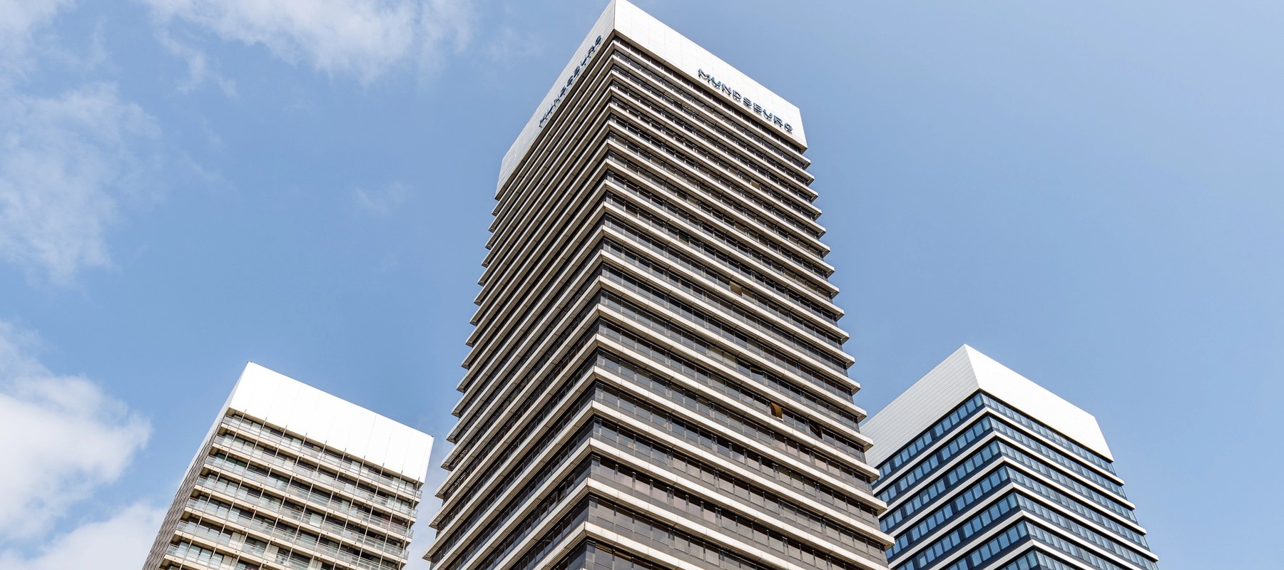 Außenansicht der Mundsburg-Tower Außenansicht der Mundsburg-Tower