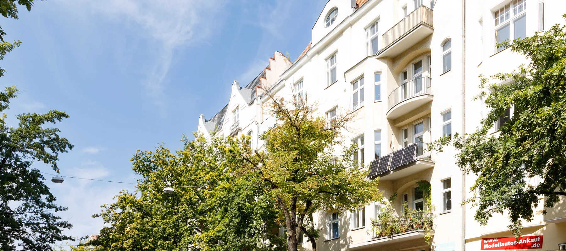 Gepflegte Wohnung mit viel Potenzial in ruhiger Hinterhauslage nahe Volkspark Wilmersdorf
