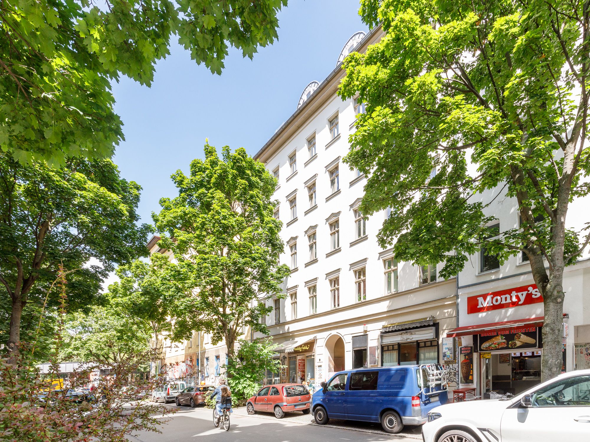 Saniertes Mehrfamilienhaus in beliebter Lage 