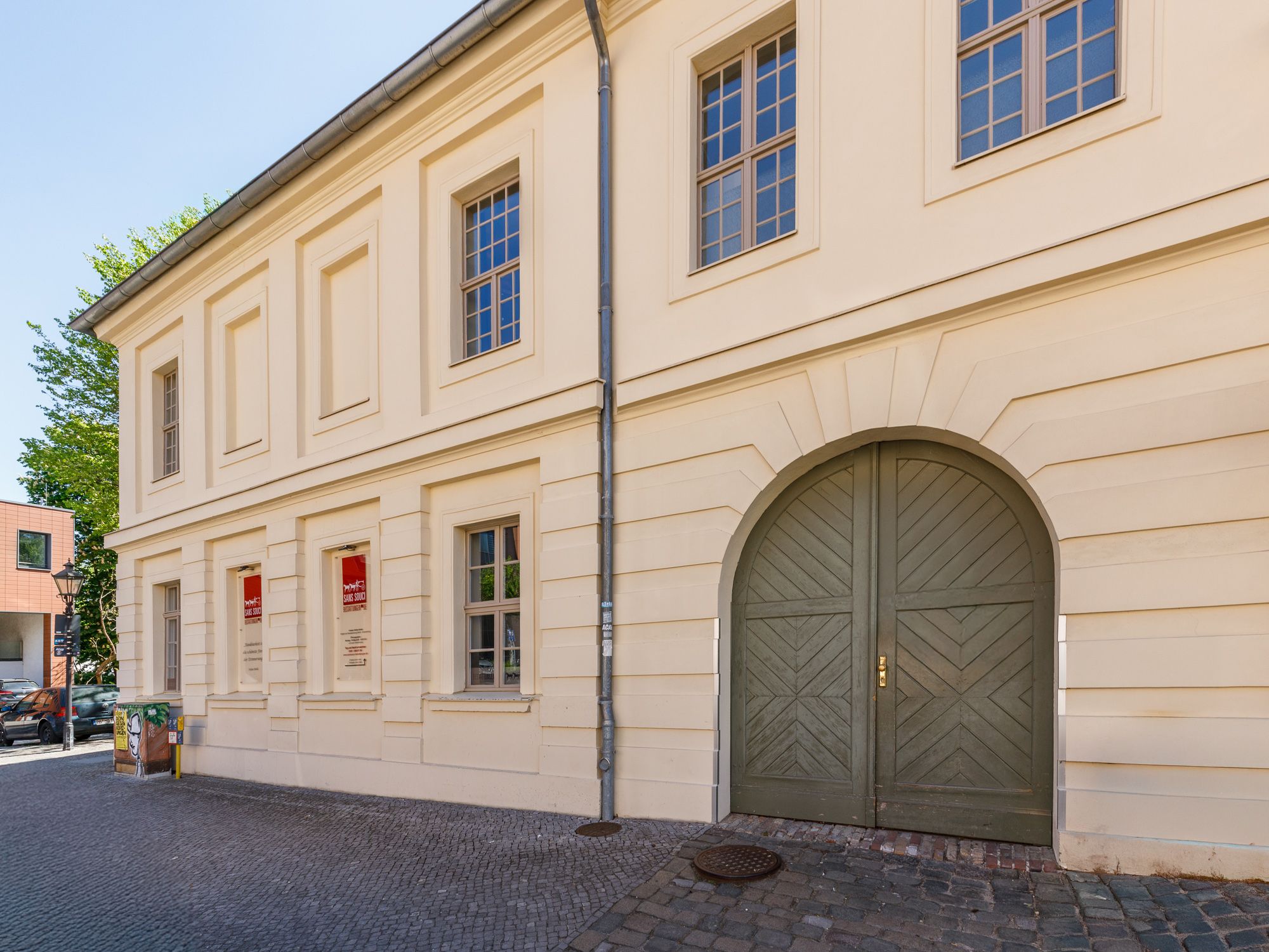 Historisches Gebäude der Petit Palais Des Gardes