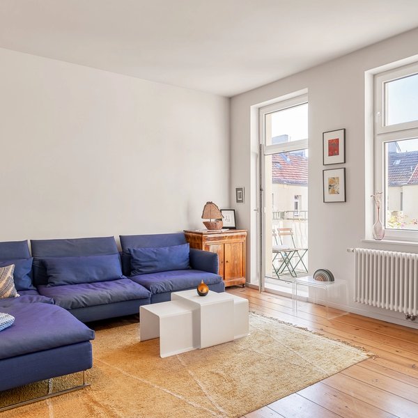 Wohnbereich Einbauregal Fernseher Dielenboden