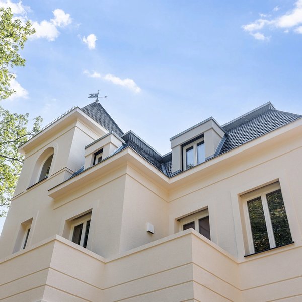 Fassade Mansarddach Gauben Architekturdetails