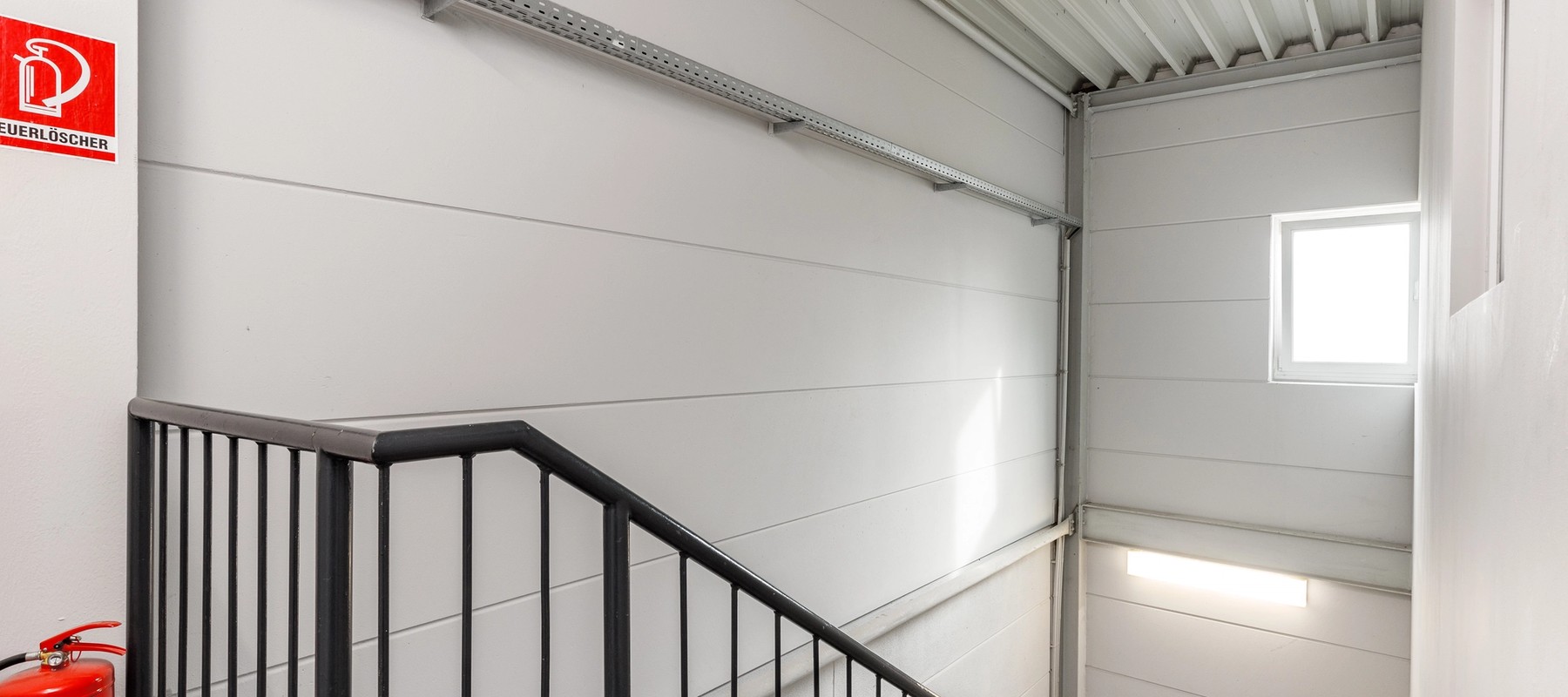 Logistik- & Gewerbefläche im Industriegebiet: Vielseitige Nutzungsmöglichkeiten für Lagerung & Produktion