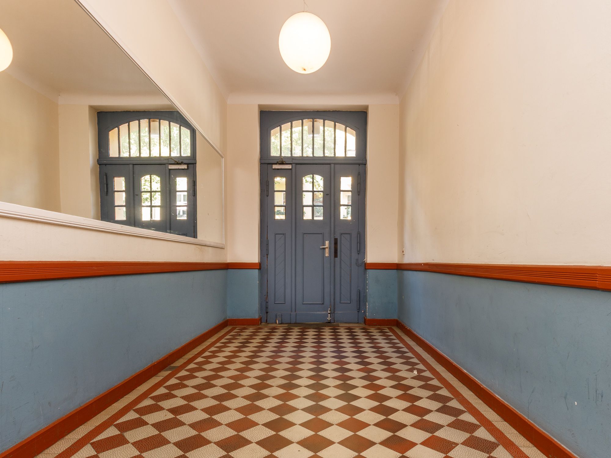 Gepflegter Eingangsbereich des Hauses 