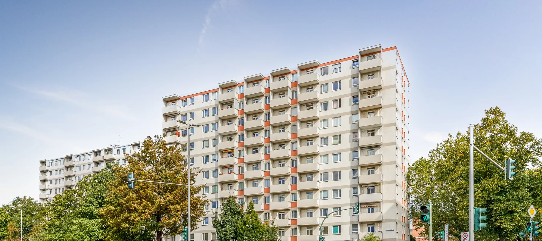 Sonnige Stadtwohnung mit Weitblick, Balkon & Stellplatzmöglichkeit nahe Spreeufer