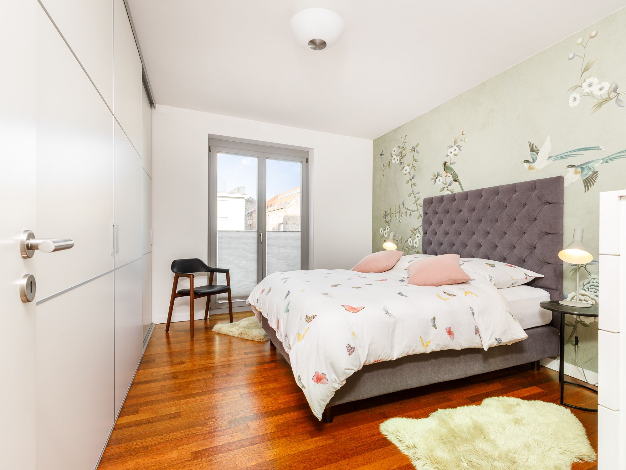 Schlafzimmer zum ruhigen Innenhof