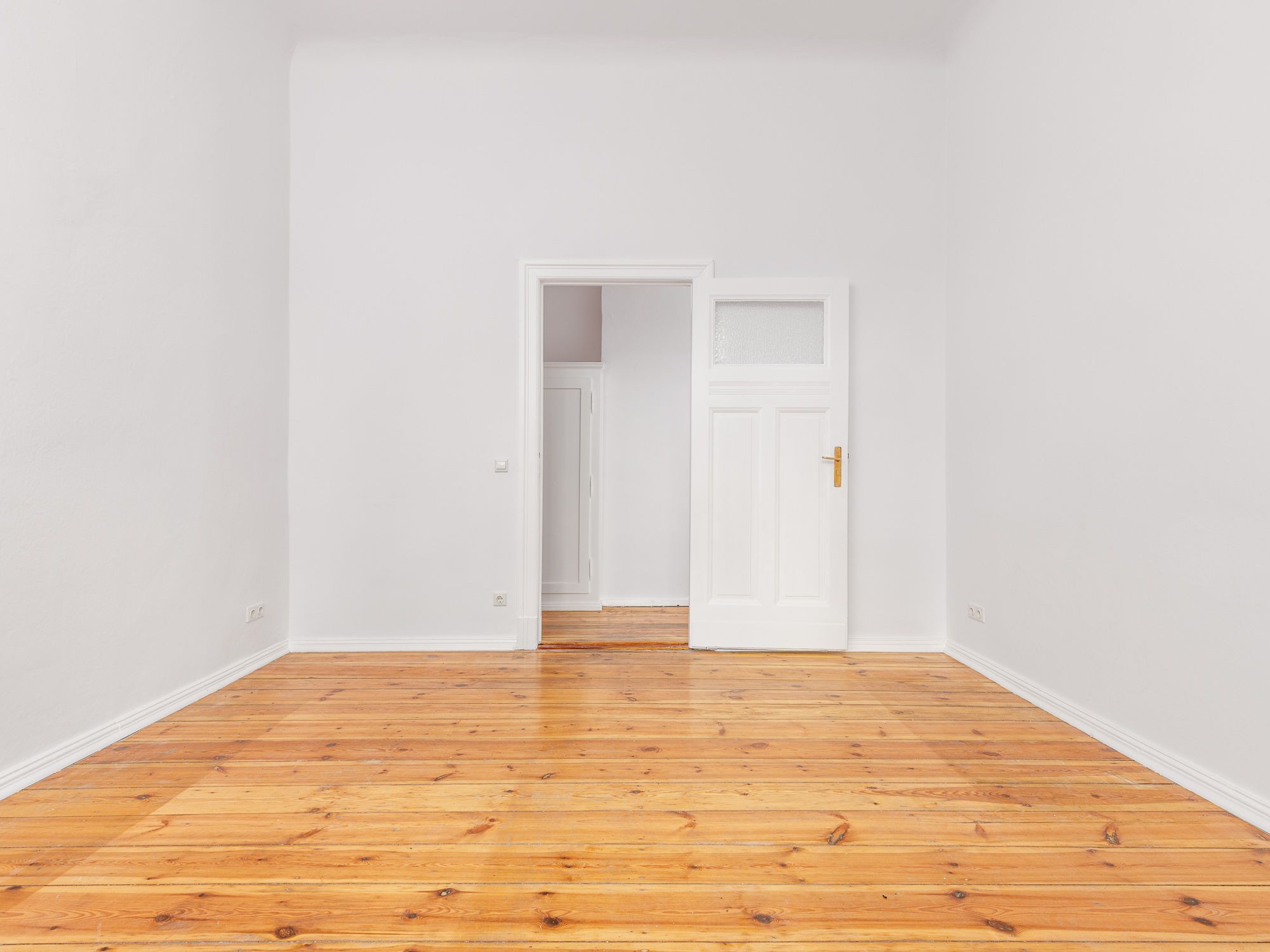 Separater Küchenbereich mit Anschlüssen 