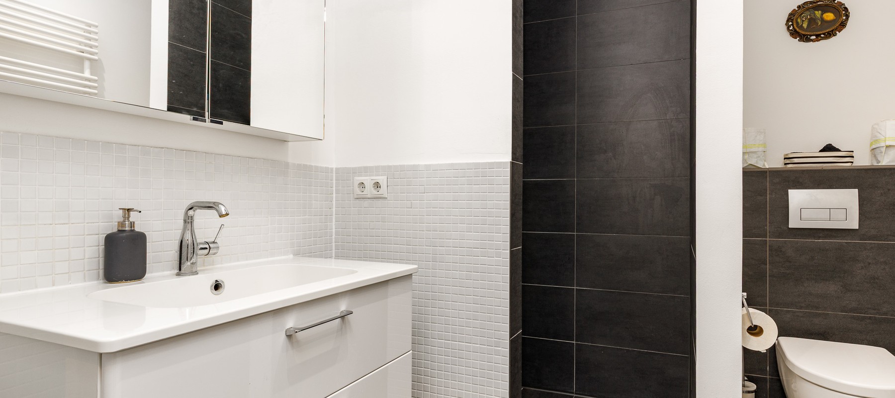 Moderndes Bad mit walk-in Rainshower Moderndes Bad mit walk-in Rainshower