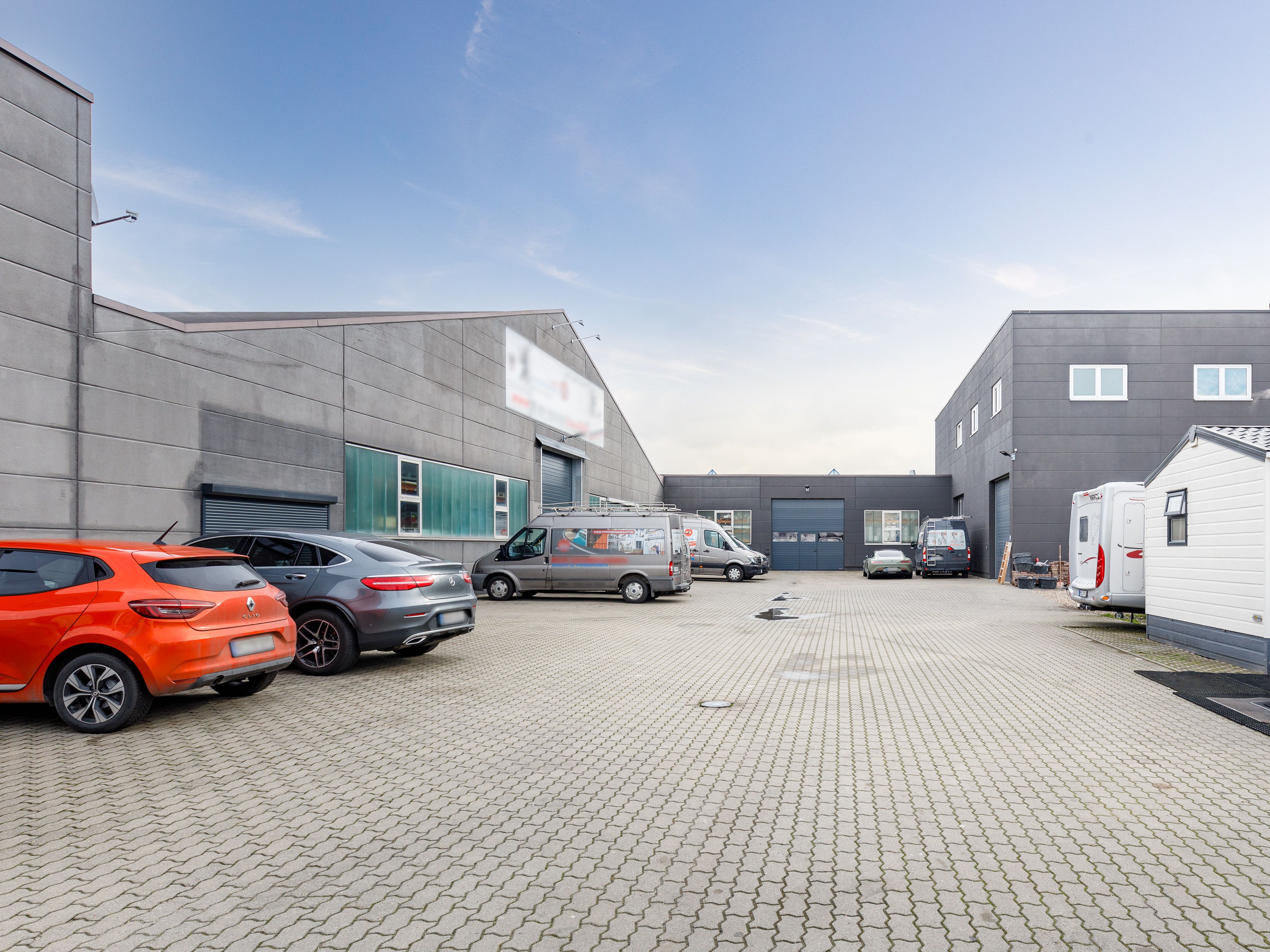 Logistik- & Gewerbefläche im Industriegebiet: Vielseitige Nutzungsmöglichkeiten für Lagerung & Produktion