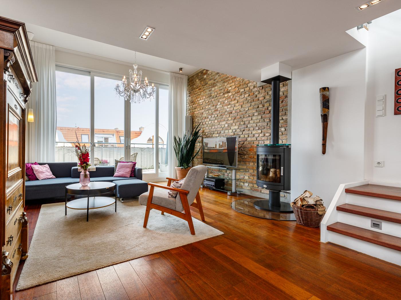 Schönes Penthouse mit offener Raumgestaltung und Dachgarten Nähe Arnimplatz