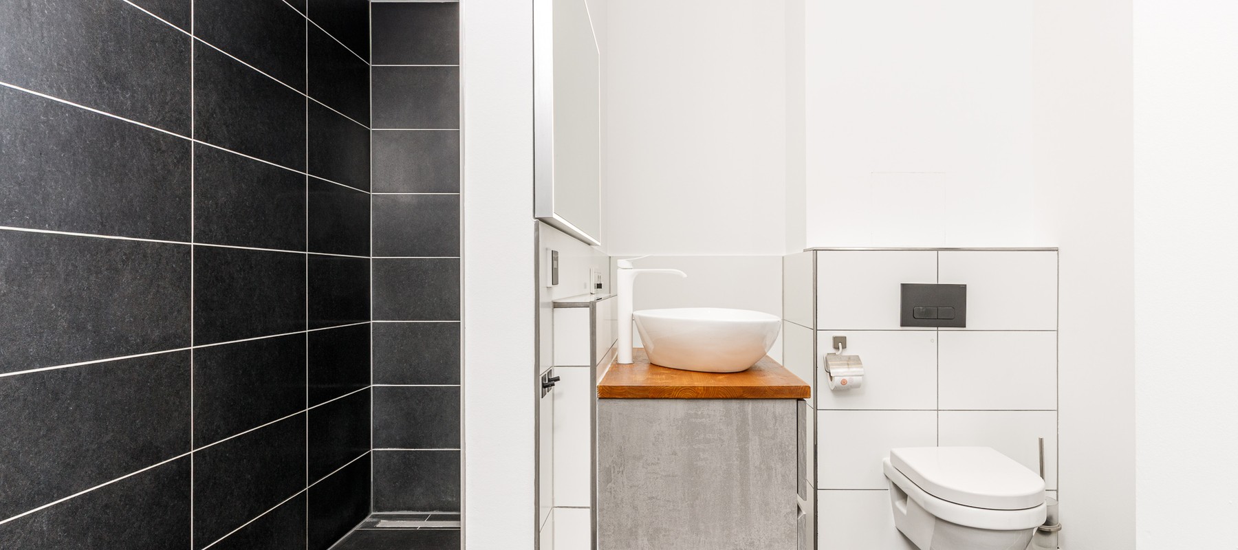 Modern bathroom with walk-in shower Modern bathroom with walk-in shower
