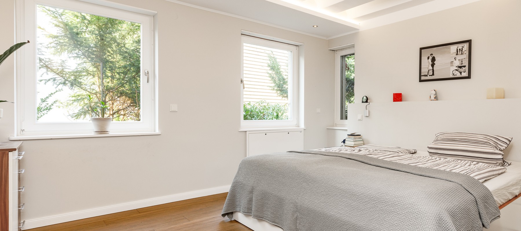 Ruhiges Schlafzimmer zum Innenhof Ruhiges Schlafzimmer zum Innenhof