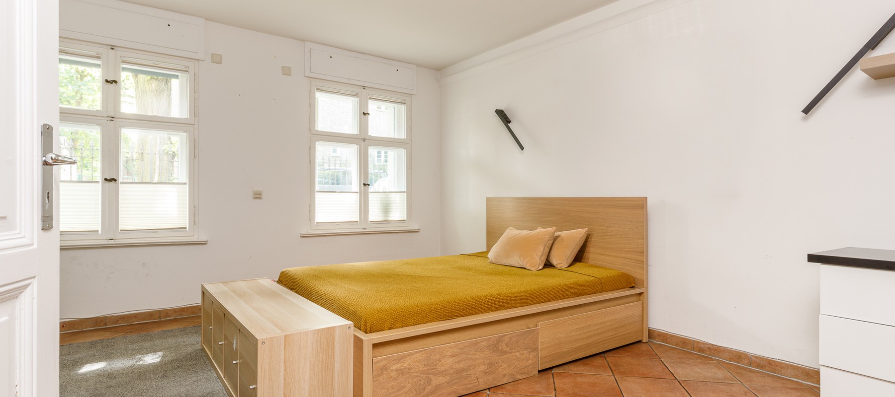 Einliegerwohnung im Untergeschoss Einliegerwohnung im Untergeschoss