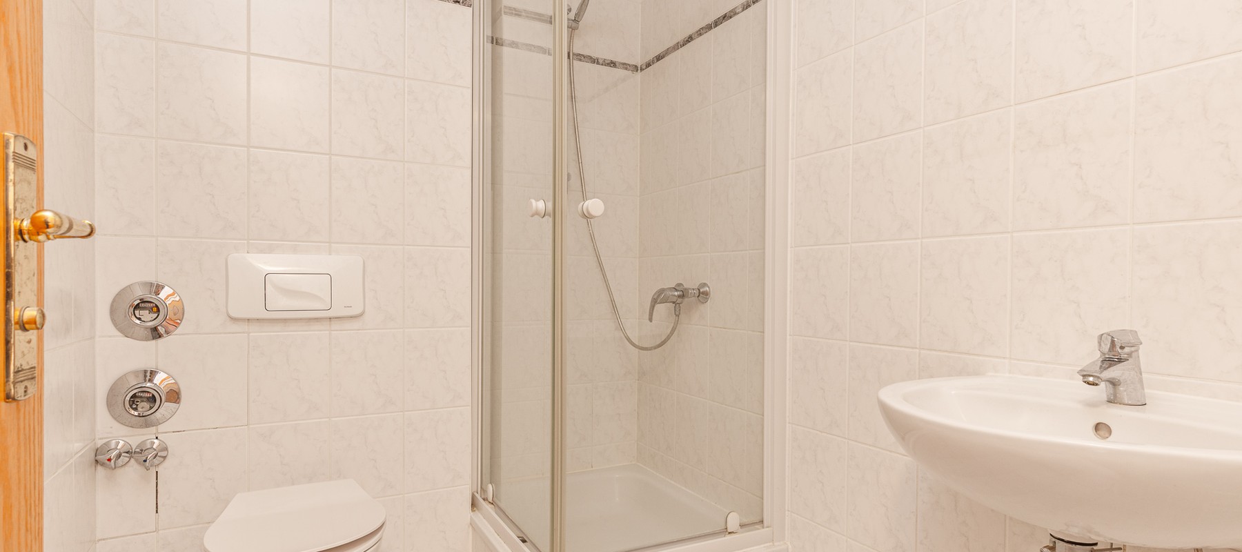 Innenliegendes Duschbad Innenliegendes Duschbad