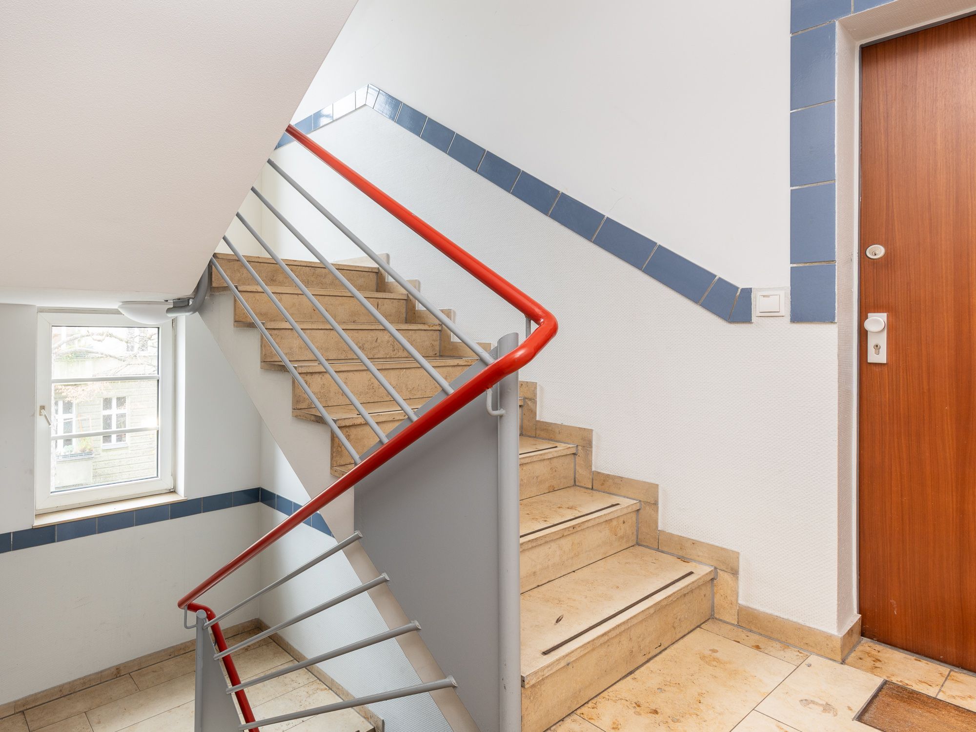 Impression of the hallway / staircase 