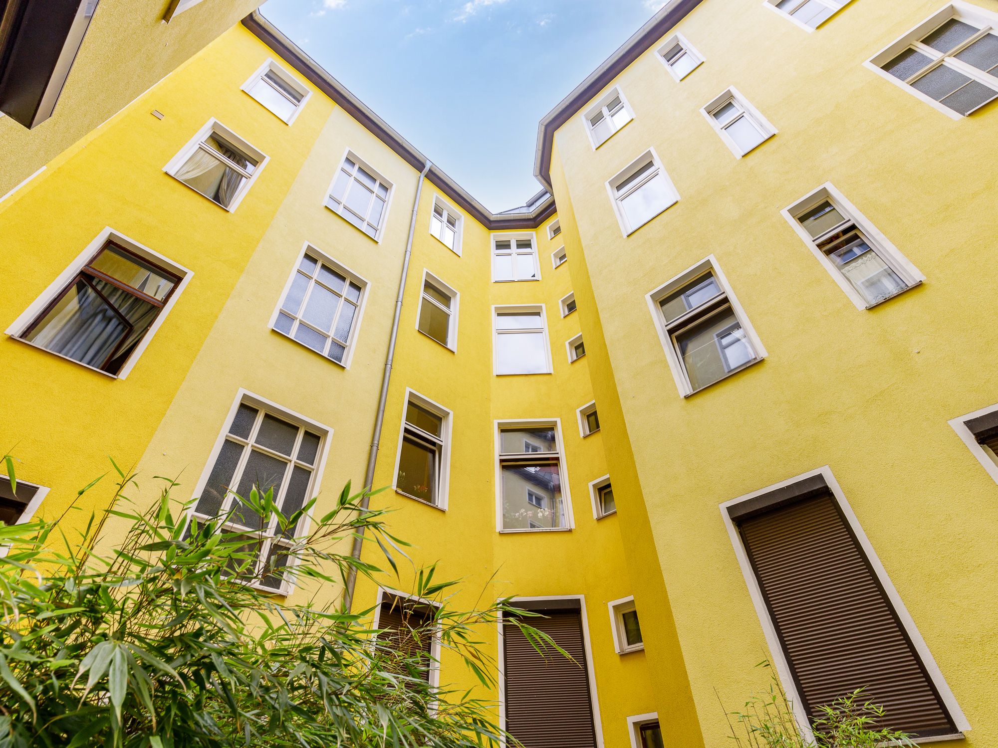Gepflegtes Mehrfamilienhaus im Bergmannkiez 