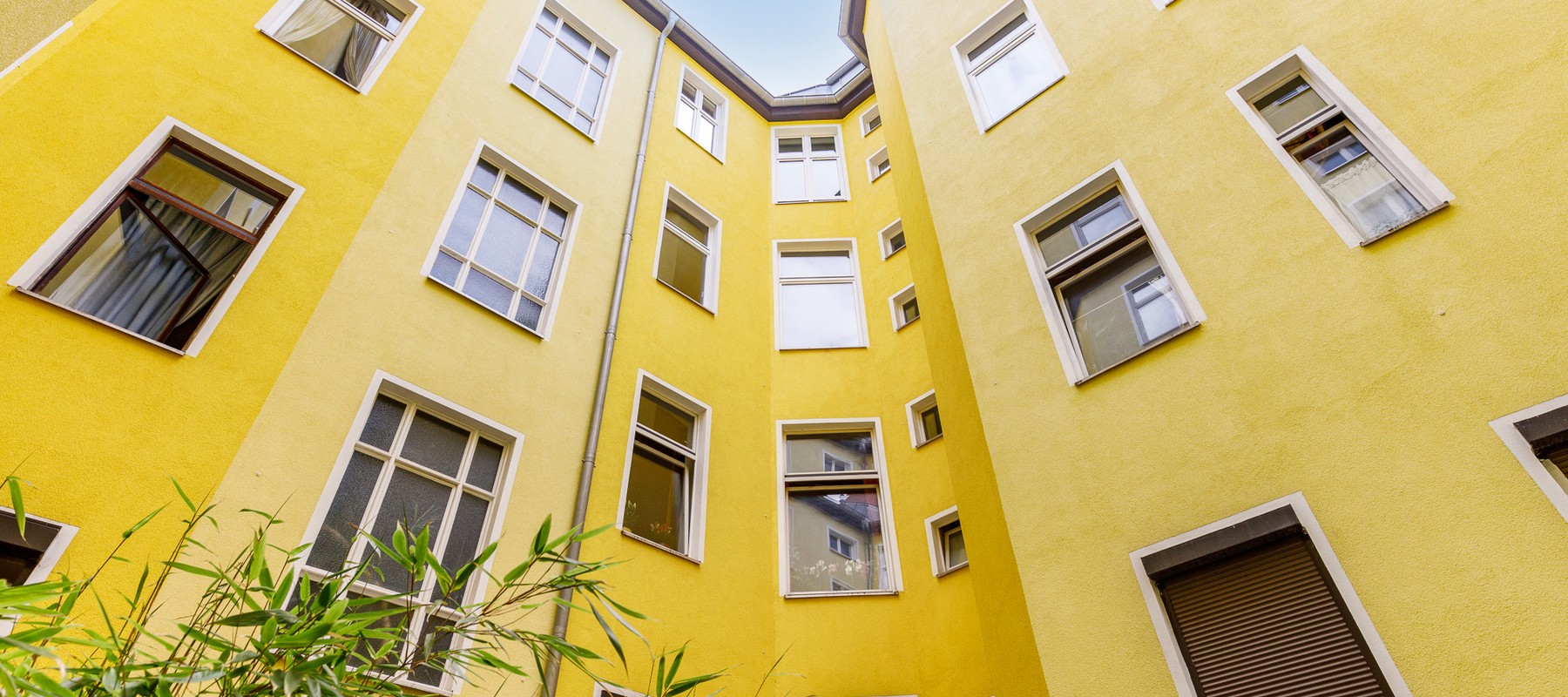Gepflegtes Mehrfamilienhaus im Bergmannkiez Gepflegtes Mehrfamilienhaus im Bergmannkiez