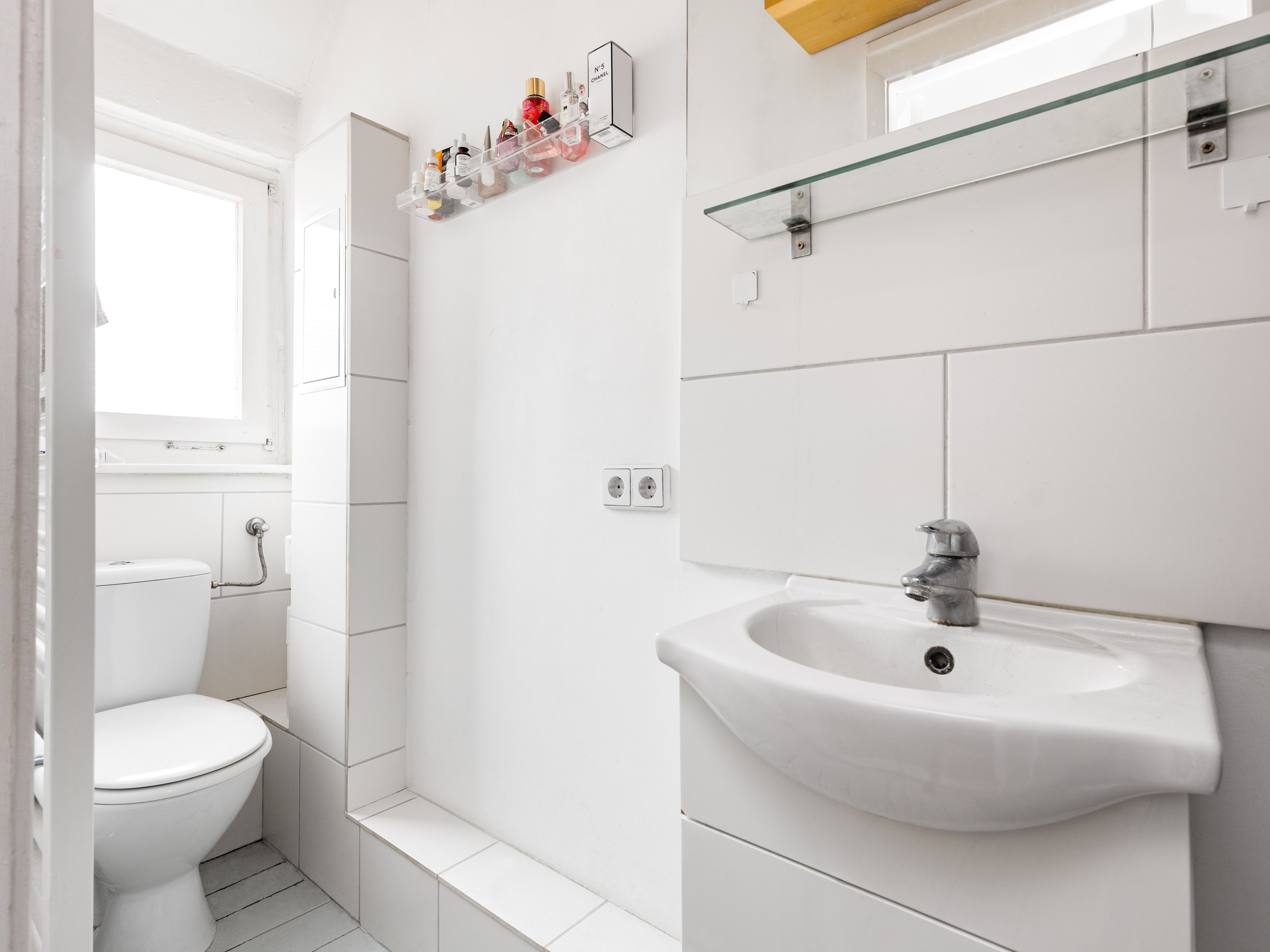 Gepflegtes Bad mit Tagesbelichtung 