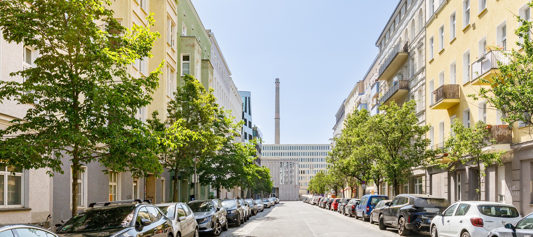 Straßenansicht mit Blick zum BND Straßenansicht mit Blick zum BND