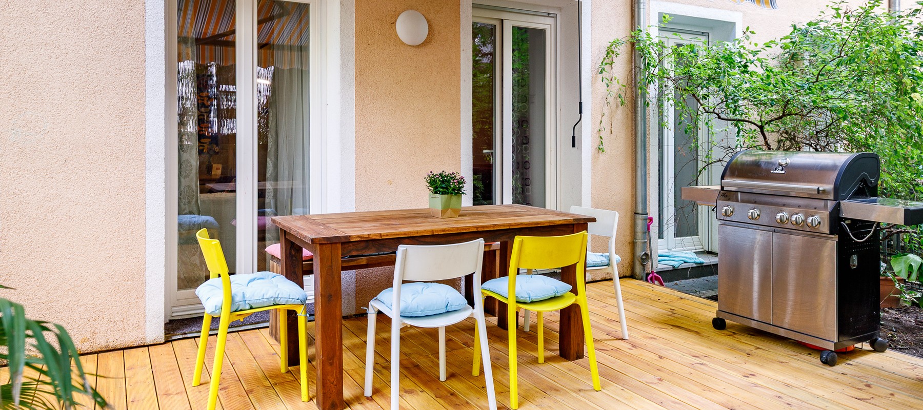 Private Garterterrasse im 2. Innenhof Private Garterterrasse im 2. Innenhof