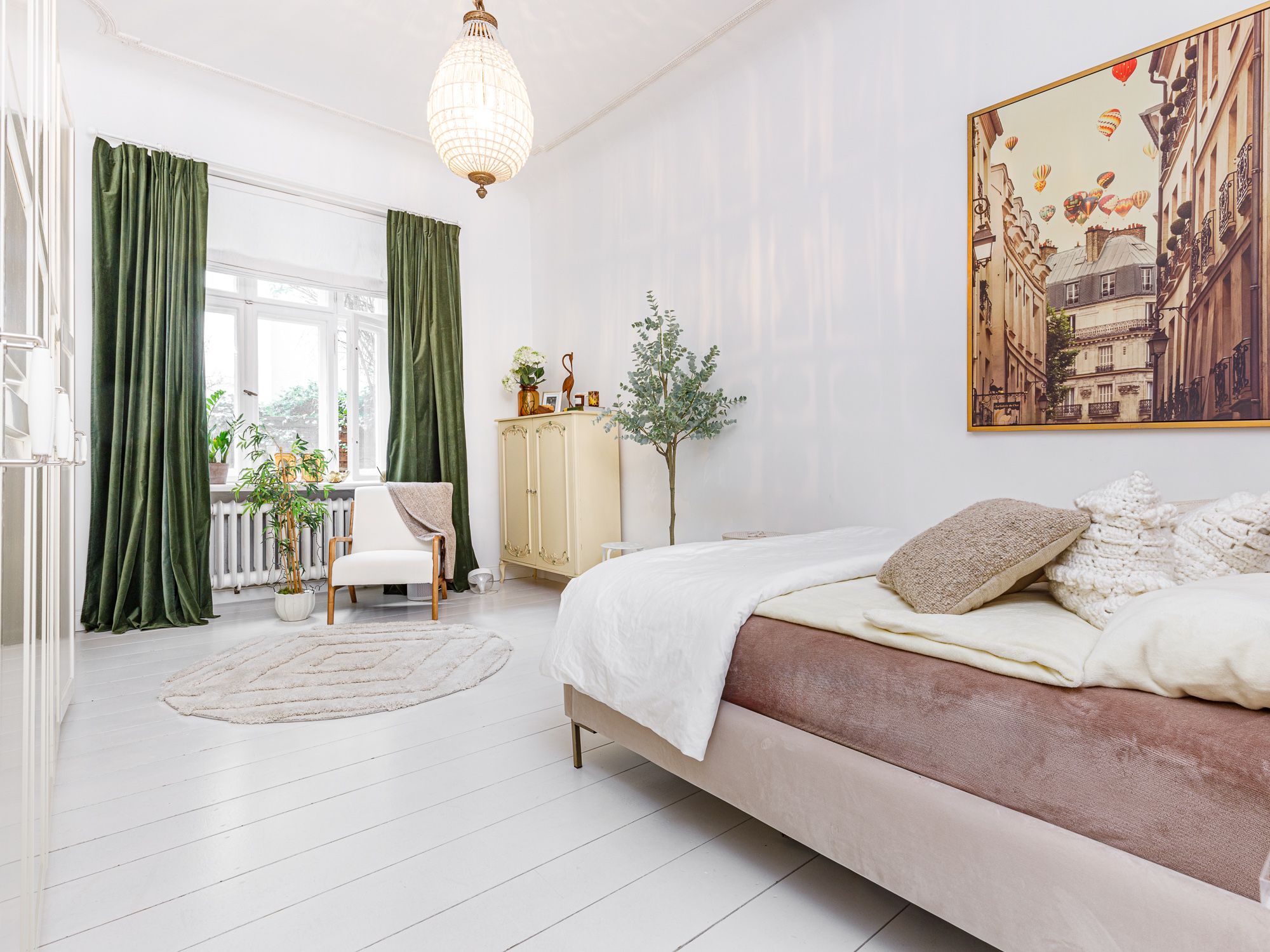 Schlafzimmer mit Wohlfühl-Atmosphäre