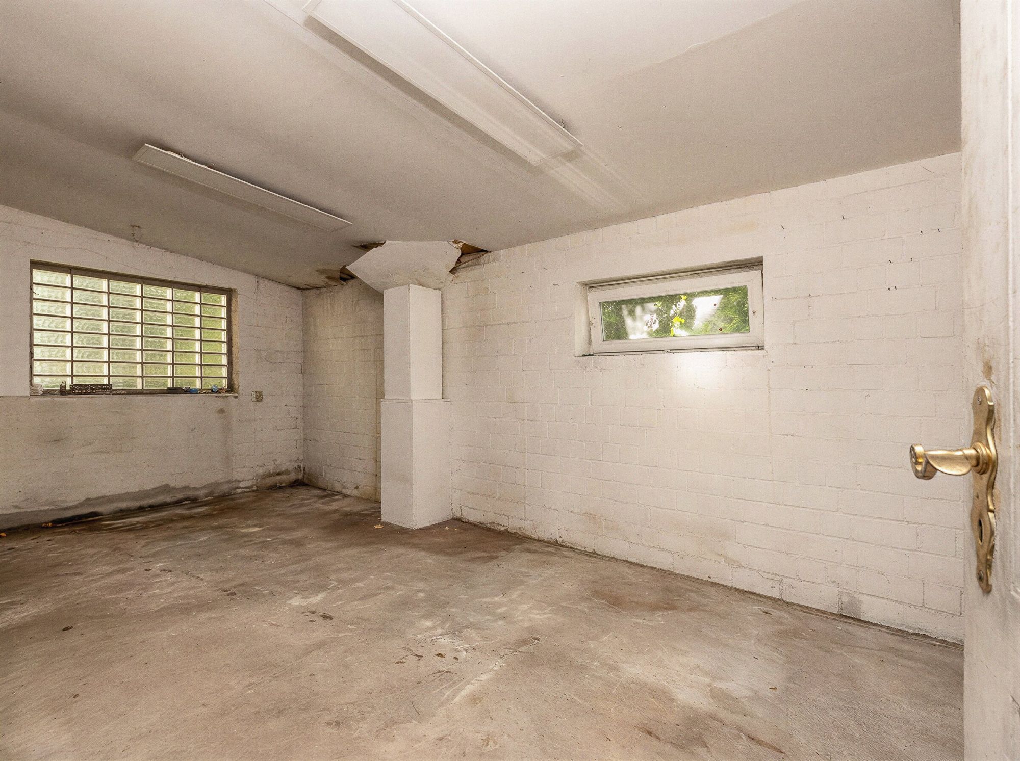 Area for primary bedroom 