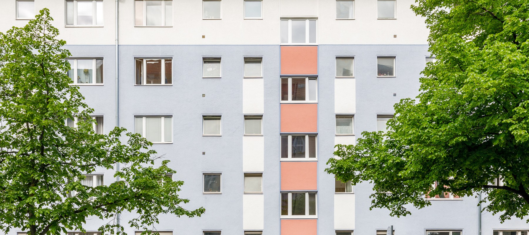 Gepflegtes Mehrfamilienhaus nahe dem Bayerischen Platz Gepflegtes Mehrfamilienhaus nahe dem Bayerischen Platz