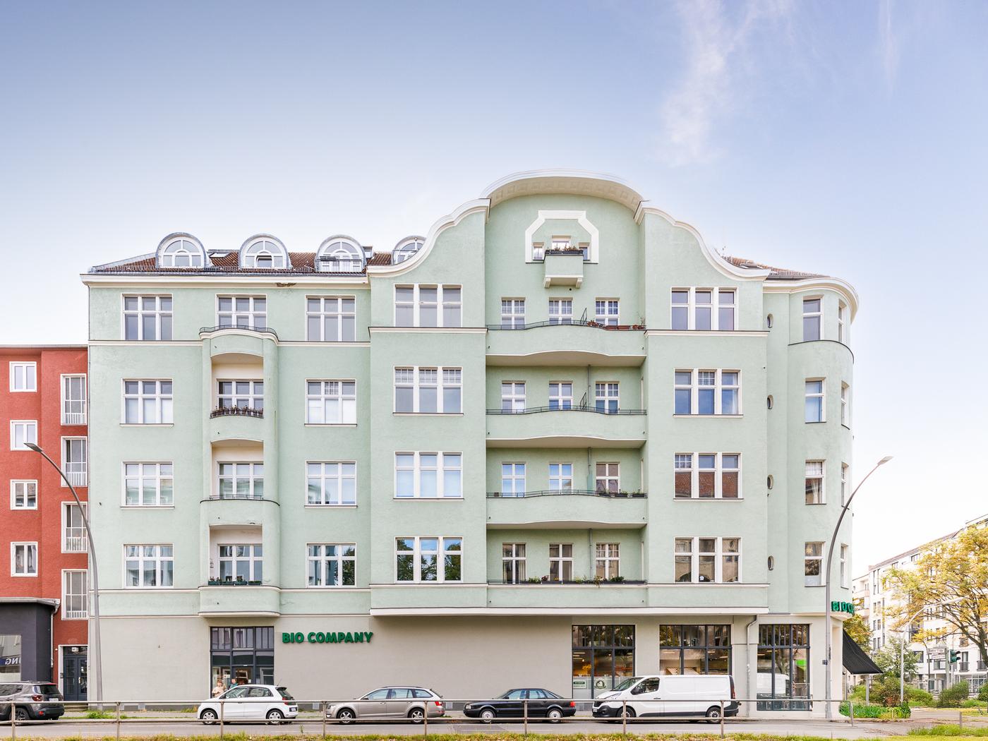 Herrschaftliche Altbauwohnung mit Einliegerbereich fußläufig zum Bayerischen Platz