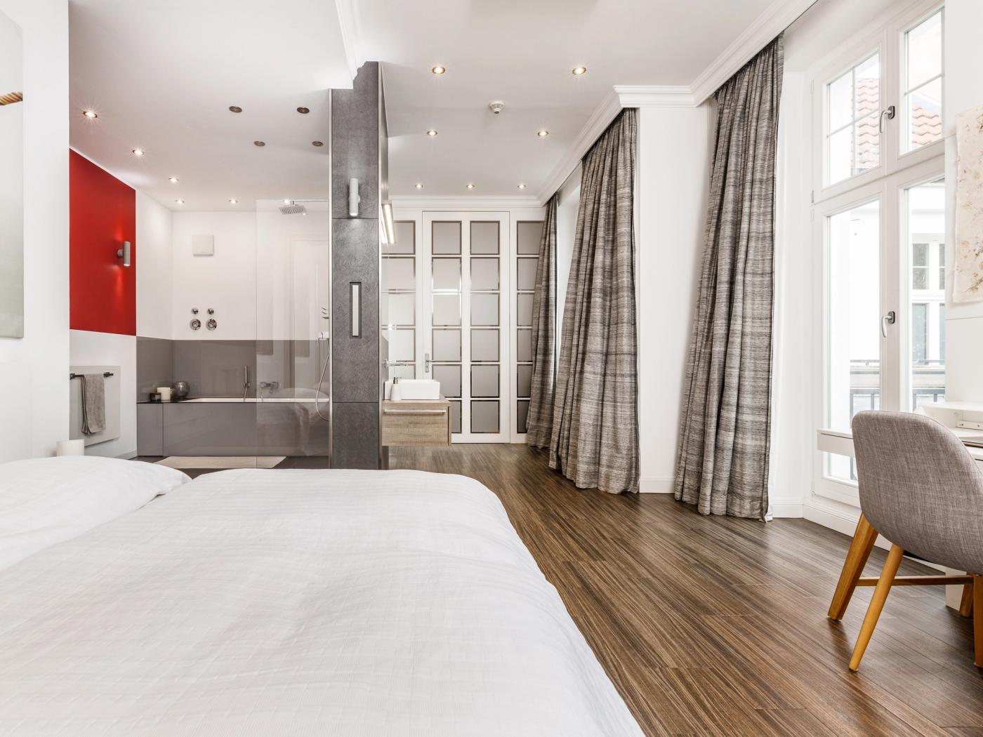 Hauptschlafzimmer mit en suite Bad und Klimaanlage Hauptschlafzimmer mit en suite Bad und Klimaanlage