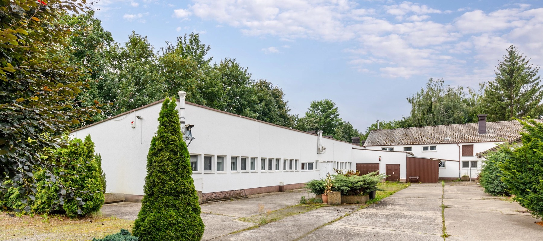 Ansicht Gewerbe- & Lagerhalle Ansicht Gewerbe- & Lagerhalle