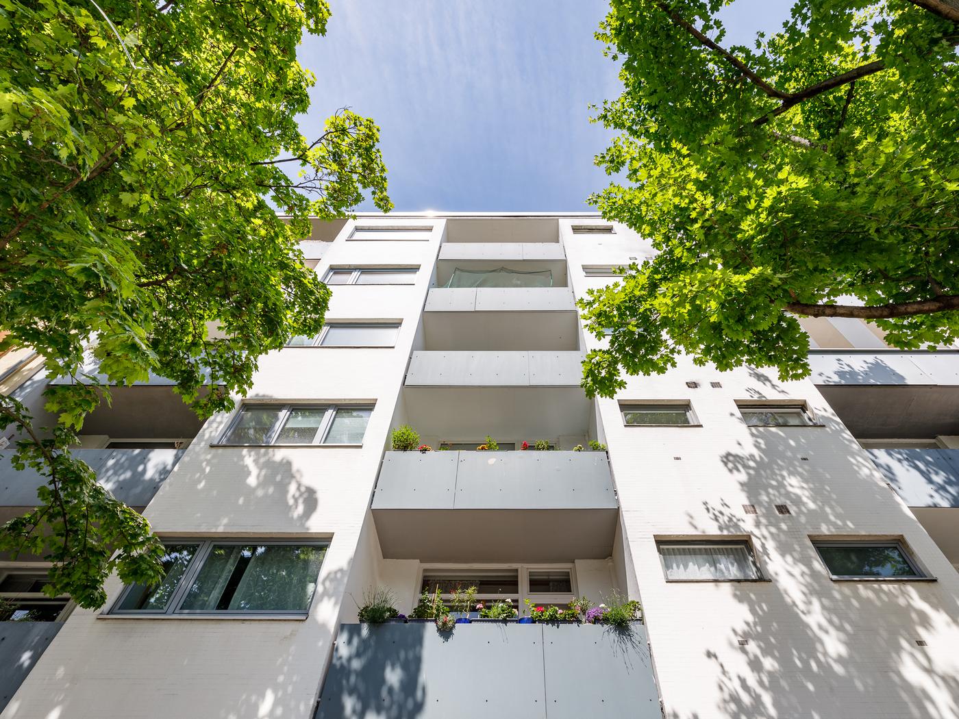 Schönes Mehrfamilienhaus Nähe Kurfürstendamm Schönes Mehrfamilienhaus Nähe Kurfürstendamm