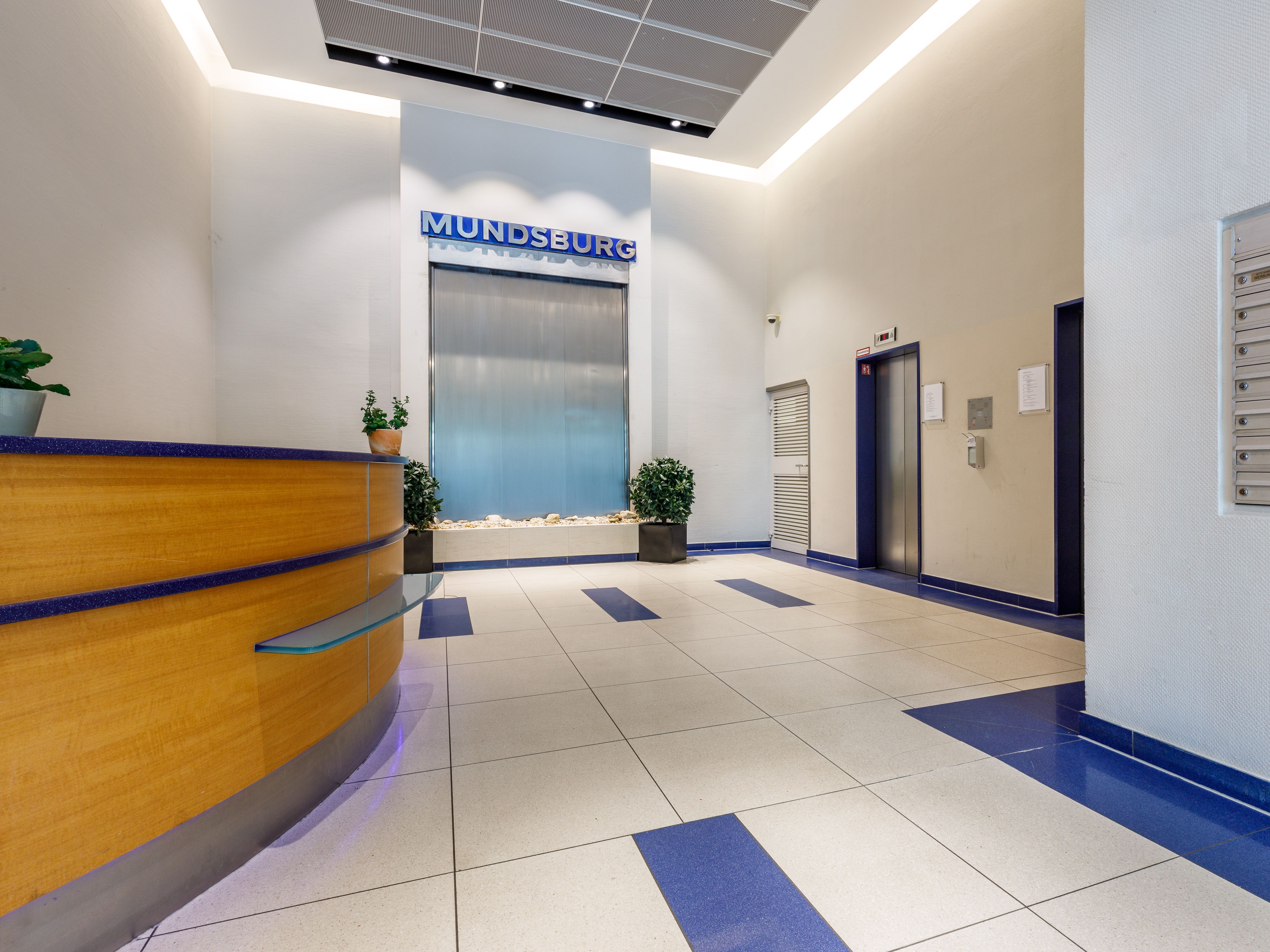 Empfangsbereich mit Concierge-Service 